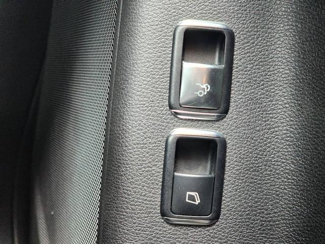 GLS GLS350d 4マチックスポーツ HDDナビ・フルセグ・全方位カメラ・社外リアエンター・ハーマンカードン・電動バックドア・シートヒーター・ETC・レーダー・パワーシート(27枚目)