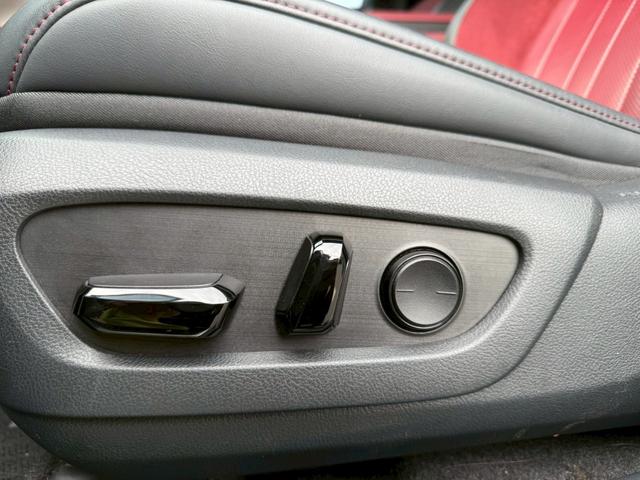 ＲＸ ＲＸ３５０　Ｆスポーツ　パノラマルーフ　オレンジキャリパー　純正ナビ　フルセグＴＶ　バックカメラ　全方位モニター　ＨＤＭＩ端子　クルーズコントロール　ドライブレコーダー　ＥＴＣ　ブラックルーフレール　ヘッドアップディスプレイ（13枚目）