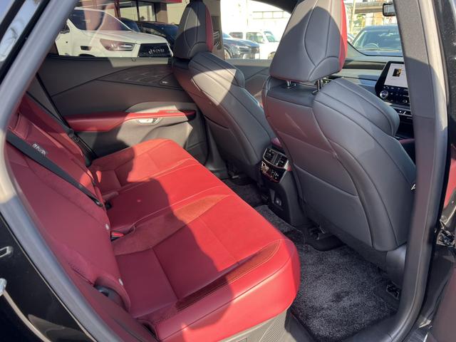 ＲＸ ＲＸ５００ｈ　Ｆスポーツパフォーマンス　純正ナビ・フルセグ・３６０度カメラ・パノラマルーフ・マークレビンソン・ブラックルーフレール・オレンジキャリパー・輻射ヒーター・デジタルインナーミラー・パワーバックドア・シートベンチレーション・ＥＴＣ（35枚目）