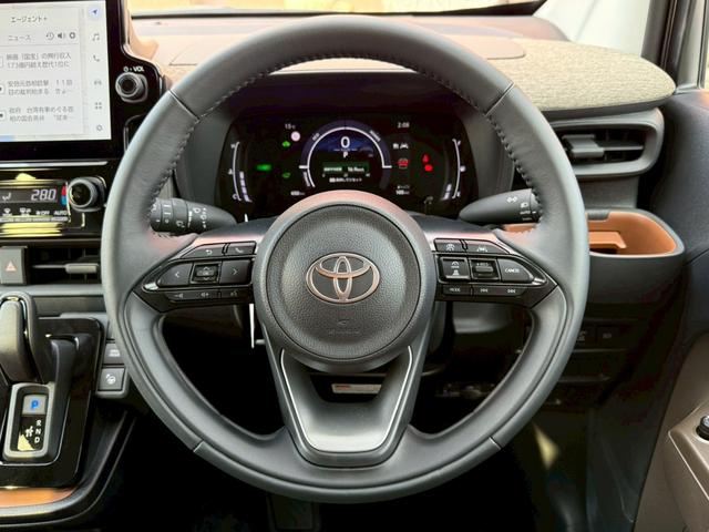 シエンタ ハイブリッドＺ　ハイブリッドＺ車いす使用スロープタイプ１助手席セカンドシート付　フルセグＴＶ　ナビ　バックカメラ　全方位モニタ　両側電動スライドドア　クルコン　ＥＴＣ２．０　ブラインドスポットモニター　シートヒーター（4枚目）