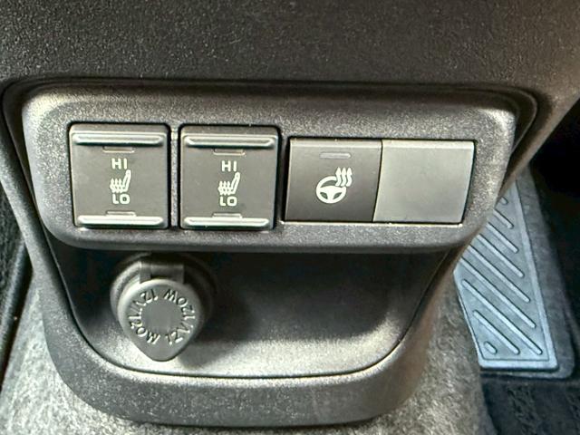 シエンタ ハイブリッドＺ　ハイブリッドＺ車いす使用スロープタイプ１助手席セカンドシート付　フルセグＴＶ　ナビ　バックカメラ　全方位モニタ　両側電動スライドドア　クルコン　ＥＴＣ２．０　ブラインドスポットモニター　シートヒーター（11枚目）