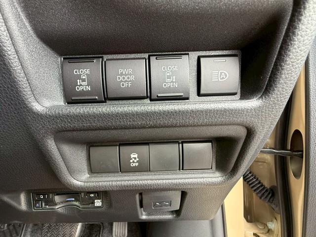 シエンタ ハイブリッドＺ　ハイブリッドＺ車いす使用スロープタイプ１助手席セカンドシート付　フルセグＴＶ　ナビ　バックカメラ　全方位モニタ　両側電動スライドドア　クルコン　ＥＴＣ２．０　ブラインドスポットモニター　シートヒーター（12枚目）