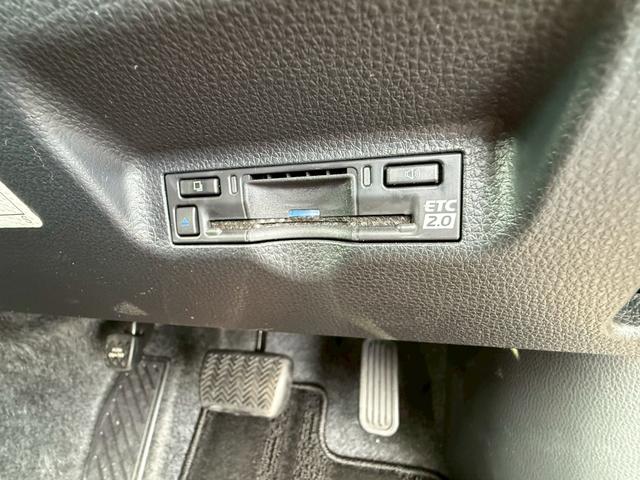 シエンタ ハイブリッドＺ　ハイブリッドＺ車いす使用スロープタイプ１助手席セカンドシート付　フルセグＴＶ　ナビ　バックカメラ　全方位モニタ　両側電動スライドドア　クルコン　ＥＴＣ２．０　ブラインドスポットモニター　シートヒーター（13枚目）