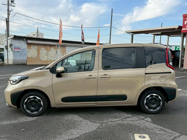 シエンタ ハイブリッドＺ　ハイブリッドＺ車いす使用スロープタイプ１助手席セカンドシート付　フルセグＴＶ　ナビ　バックカメラ　全方位モニタ　両側電動スライドドア　クルコン　ＥＴＣ２．０　ブラインドスポットモニター　シートヒーター（23枚目）