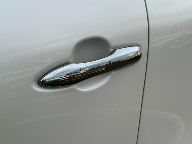 ハリアーハイブリッド Ｚ　レザーパッケージ　モデリスタエアロ　全方位モニター　デジタルインナーミラー　ＪＢＬサウンド　シートヒーター　シートベンチレーション　クルーズコントロール　ＥＴＣ２．０　パワーシート　純正ナビ　フルセグＴＶ　バックカメラ（23枚目）