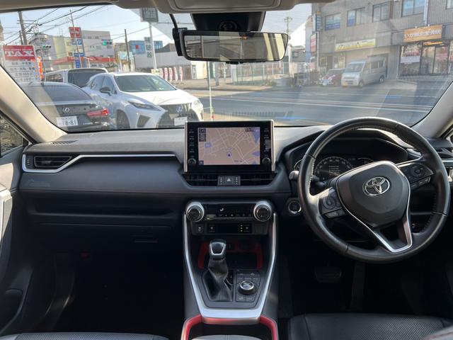 ＲＡＶ４ アドベンチャー　オフロードパッケージ　ＴＲＤ（Ｆ・Ｒ）・バックカメラ・ブラインドスポットモニタ・デジタルインナーミラー・純正ディスプレイオーディオ・ハンドルヒーター・シートベンチレーション・ステアリングリモコン・１００Ｖコンセント・ＥＴＣ（3枚目）