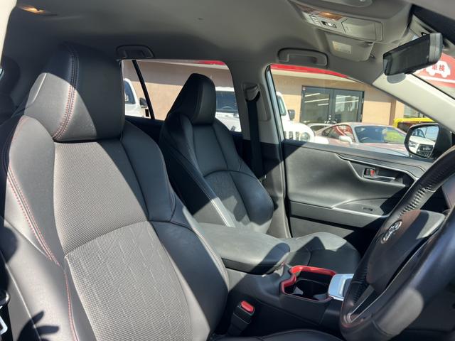 ＲＡＶ４ アドベンチャー　オフロードパッケージ　ＴＲＤ（Ｆ・Ｒ）・バックカメラ・ブラインドスポットモニタ・デジタルインナーミラー・純正ディスプレイオーディオ・ハンドルヒーター・シートベンチレーション・ステアリングリモコン・１００Ｖコンセント・ＥＴＣ（5枚目）