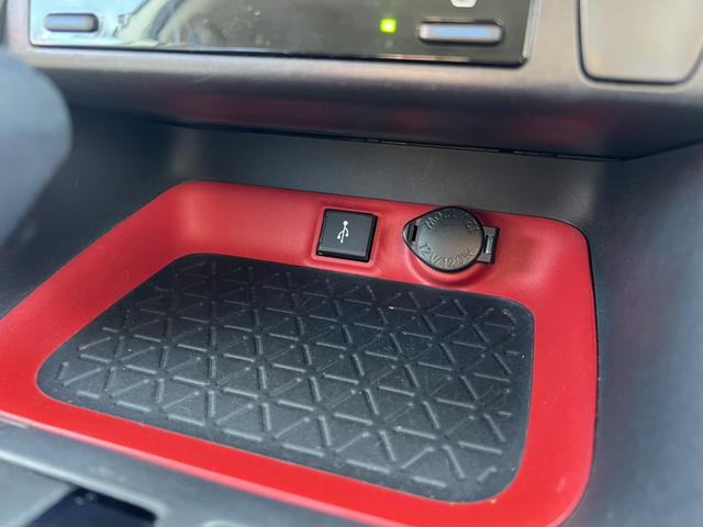 ＲＡＶ４ アドベンチャー　オフロードパッケージ　ＴＲＤ（Ｆ・Ｒ）・バックカメラ・ブラインドスポットモニタ・デジタルインナーミラー・純正ディスプレイオーディオ・ハンドルヒーター・シートベンチレーション・ステアリングリモコン・１００Ｖコンセント・ＥＴＣ（13枚目）