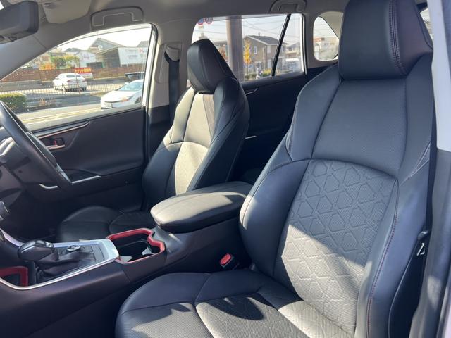 ＲＡＶ４ アドベンチャー　オフロードパッケージ　ＴＲＤ（Ｆ・Ｒ）・バックカメラ・ブラインドスポットモニタ・デジタルインナーミラー・純正ディスプレイオーディオ・ハンドルヒーター・シートベンチレーション・ステアリングリモコン・１００Ｖコンセント・ＥＴＣ（40枚目）