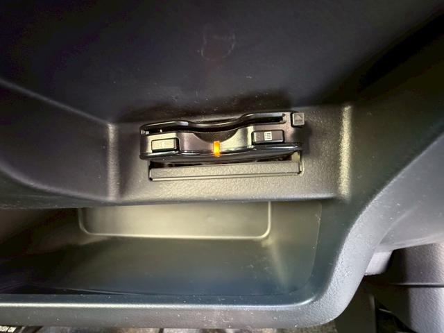 ワゴンＲ ＦＺ　ＦＺ（４名）　ＥＴＣ　シートヒーター　ケンウッドナビ　ＴＶ　プッシュスタート（9枚目）