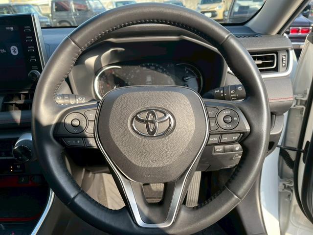 RAV4 アドベンチャー オフロードパッケージ 純正8インチナビ・360度カメラ・デジタルインナーミラー・ハンドルヒーター・パワーバックドア・ルーフレール・BSM・ETC・運転席パワーシート・シートヒーター・シートベンチレーション(4枚目)