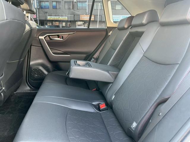 RAV4 アドベンチャー オフロードパッケージ 純正8インチナビ・360度カメラ・デジタルインナーミラー・ハンドルヒーター・パワーバックドア・ルーフレール・BSM・ETC・運転席パワーシート・シートヒーター・シートベンチレーション(12枚目)