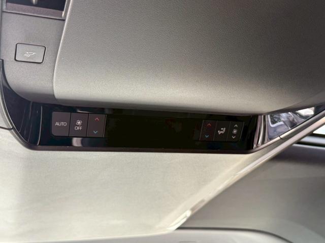 アルファード Ｚ　ツインムーンルーフ　カラーヘッドアップディスプレイ　ブラインドスポットモニター　スペアタイヤ　デジタルインナーミラー　純正ナビ　ＴＶ　バックカメラ　パノラミックビューモニター　ＨＤＭＩ　前後ドラレコ（21枚目）