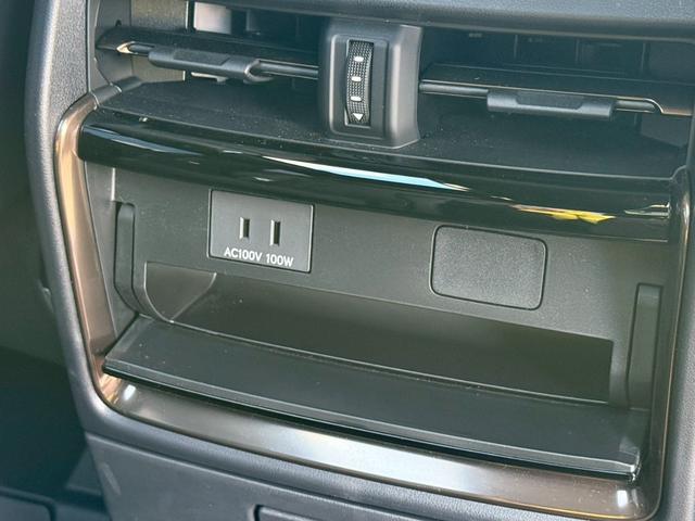 アルファード Ｚ　ツインムーンルーフ　カラーヘッドアップディスプレイ　ブラインドスポットモニター　スペアタイヤ　デジタルインナーミラー　純正ナビ　ＴＶ　バックカメラ　パノラミックビューモニター　ＨＤＭＩ　前後ドラレコ（23枚目）