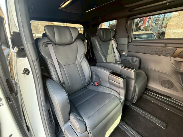 アルファード Ｚ　ツインムーンルーフ　カラーヘッドアップディスプレイ　ブラインドスポットモニター　スペアタイヤ　デジタルインナーミラー　純正ナビ　ＴＶ　バックカメラ　パノラミックビューモニター　ＨＤＭＩ　前後ドラレコ（25枚目）