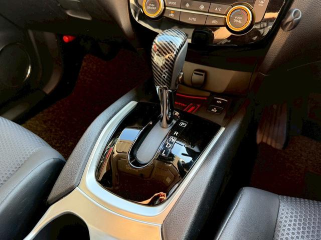 エクストレイル ２０Ｘｉ　ハイブリッド　純正９インチナビ　フルセグＴＶ　バックカメラ　アラウンドビューモニター　プロパイロット　パワーバックドア　ＥＴＣ　前後ドラレコ　シートヒーター　ＲＡＹＳ１８インチアルミホイール　　カディスマッドガード（9枚目）