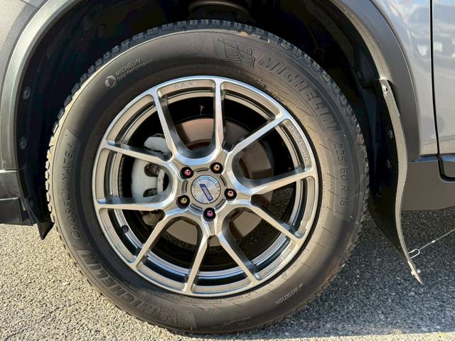 エクストレイル ２０Ｘｉ　ハイブリッド　純正９インチナビ　フルセグＴＶ　バックカメラ　アラウンドビューモニター　プロパイロット　パワーバックドア　ＥＴＣ　前後ドラレコ　シートヒーター　ＲＡＹＳ１８インチアルミホイール　　カディスマッドガード（30枚目）