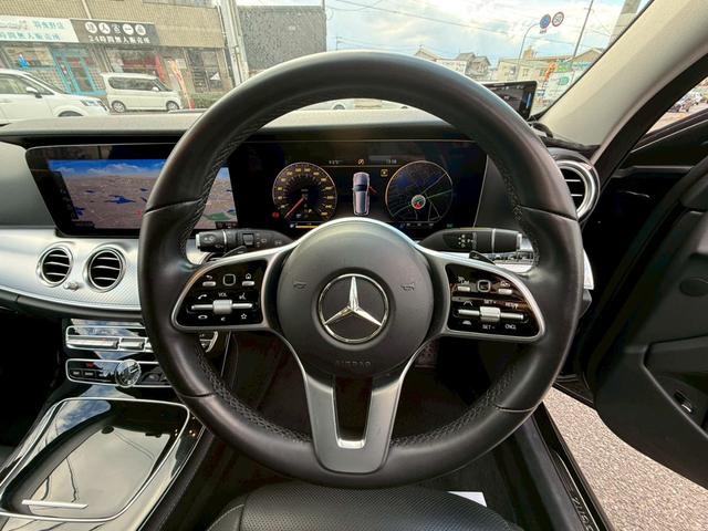 Ｅクラスオールテレイン Ｅ２２０ｄ　４マチック　オールテレイン　エクスクルーシブパッケージ（パノラミックスライディングルーフ　ヘッドアップディスプレイ　シートベンチレーション）　ブルメスターサラウンド　レザーシート　ブラインドスポットモニター　３６０°カメラ（4枚目）