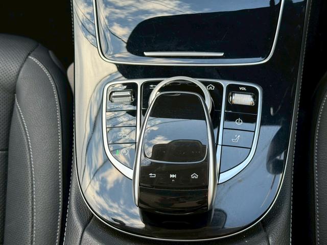 Ｅクラスオールテレイン Ｅ２２０ｄ　４マチック　オールテレイン　エクスクルーシブパッケージ（パノラミックスライディングルーフ　ヘッドアップディスプレイ　シートベンチレーション）　ブルメスターサラウンド　レザーシート　ブラインドスポットモニター　３６０°カメラ（11枚目）