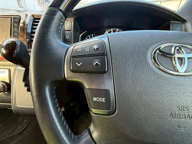 ハイエースバン スーパーＧＬ　ダークプライムＩＩ　全方位モニター　デジタルインナーミラー　純正ナビ　バックカメラ（5枚目）