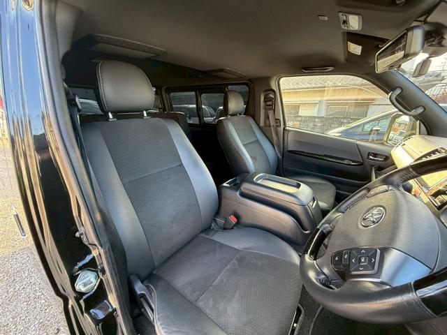 ハイエースバン スーパーＧＬ　ダークプライムＩＩ　全方位モニター　デジタルインナーミラー　純正ナビ　バックカメラ（7枚目）