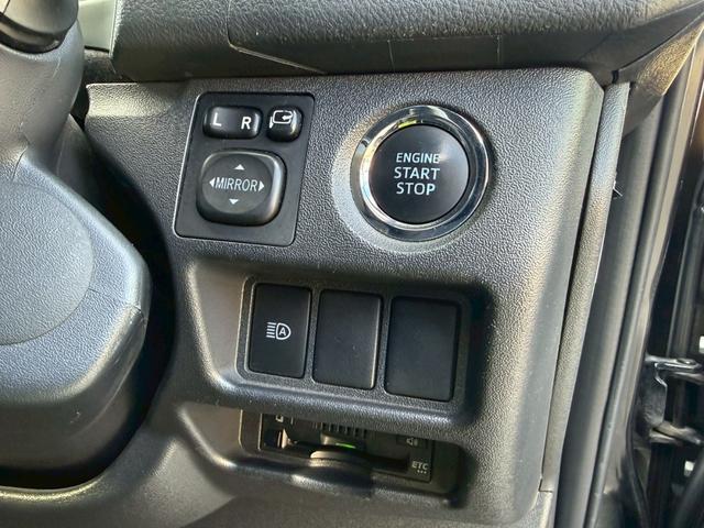 ハイエースバン スーパーＧＬ　ダークプライムＩＩ　全方位モニター　デジタルインナーミラー　純正ナビ　バックカメラ（14枚目）