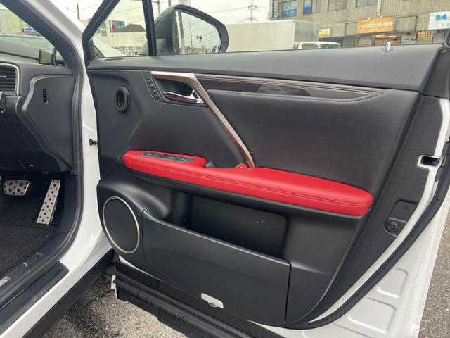 ＲＸ ＲＸ４５０ｈ　Ｆスポーツ　ワンオーナー・ＴＲＤフルエアロ・純ナビ・アラウンドビューモニター・ムーンルーフ・オーディソンオーディオ・前後シートヒーター・アクセサリーコンセント・パワーバックドア・ＥＴＣ・ＨＵＤ・ＢＳＭ・純ホイル有（6枚目）