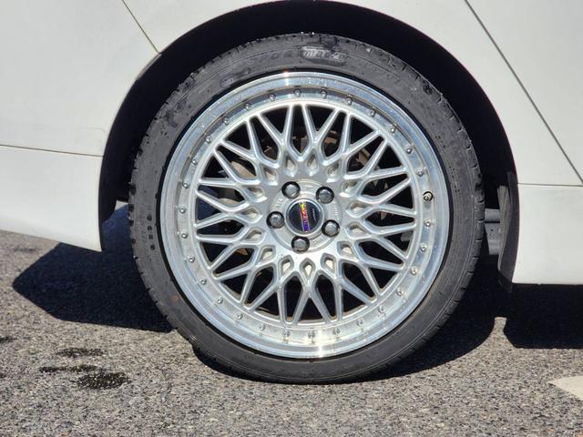 プリウス S 社外ナビ・ワンセグ・Bluetooth・Bカメラ・ETC・ドラレコ・ステアリングリモコン(4枚目)