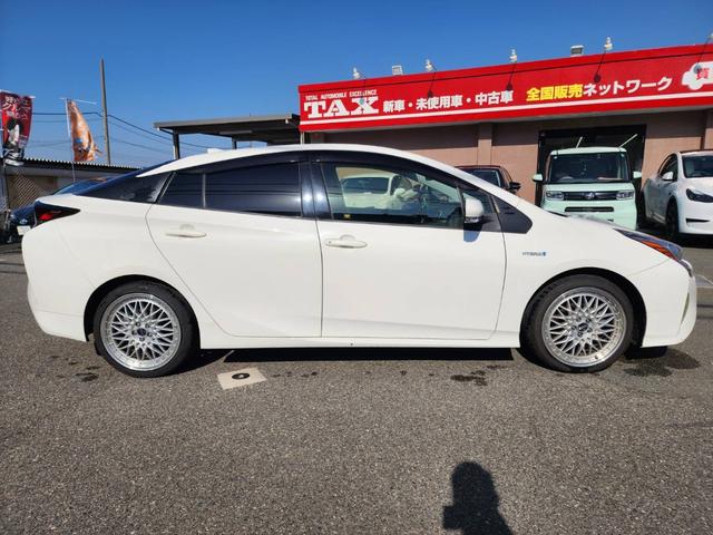 プリウス S 社外ナビ・ワンセグ・Bluetooth・Bカメラ・ETC・ドラレコ・ステアリングリモコン(12枚目)