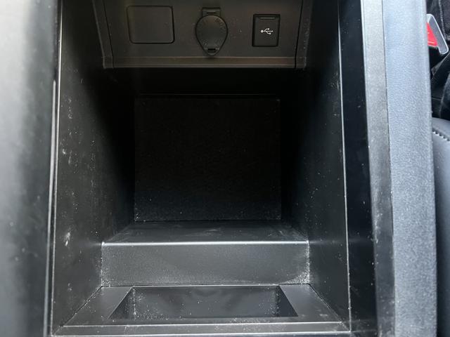 アルファード ２．５Ｓ　Ｃパッケージ　ワンオーナー・モデリスタエアロ・ＪＢＬナビ・フルセグ・３６０度カメラ・デジタルインナーミラー・サンルーフ・後席モニター・両側パワースライドドア・トヨタチームメイト・ＢＳＭ・シートヒーター（20枚目）