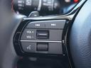 ◆オーディオリモコンスイッチ◆ハンドルにスイッチが装備されてます。視点をそらすことなく、ボリューム調整・オーディオソース切替・選曲が出来ます。安全運転しながら操作が可能になりました。