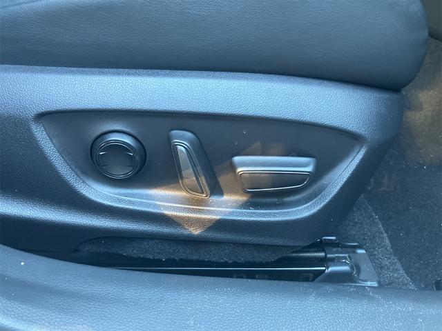 プリウス Z フルセグナビ バックカメラ 全周囲モニター Bluetooth接続 レーダークルーズコントロール オートライト ステアリングヒーター シートヒーター シートベンチレーション ETC2.0(5枚目)