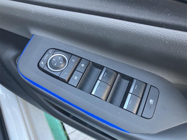 プリウス Z フルセグナビ バックカメラ 全周囲モニター Bluetooth接続 レーダークルーズコントロール オートライト ステアリングヒーター シートヒーター シートベンチレーション ETC2.0(7枚目)