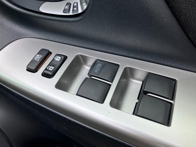 ヴィッツ ジュエラ　純正７型フルセグナビ／バックカメラ／ＥＴＣ／スマートキー／ステアリングスイッチ（24枚目）
