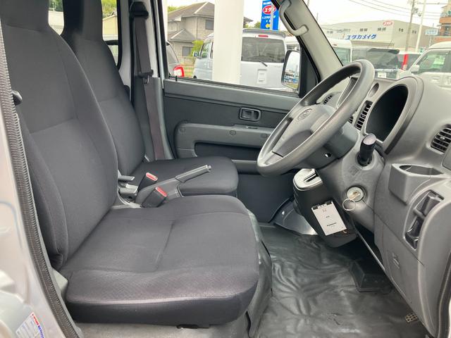 サンバーバン トランスポーター　ブラックインテリアセレクション　車検令和９年５月／純正カーオーディオ／ＥＴＣ／パワーウィンドウ／キーレスキー（3枚目）