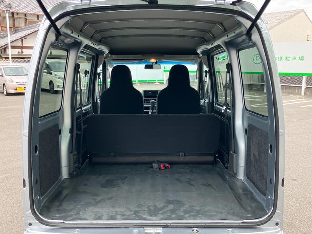 サンバーバン トランスポーター　ブラックインテリアセレクション　車検令和９年５月／純正カーオーディオ／ＥＴＣ／パワーウィンドウ／キーレスキー（10枚目）