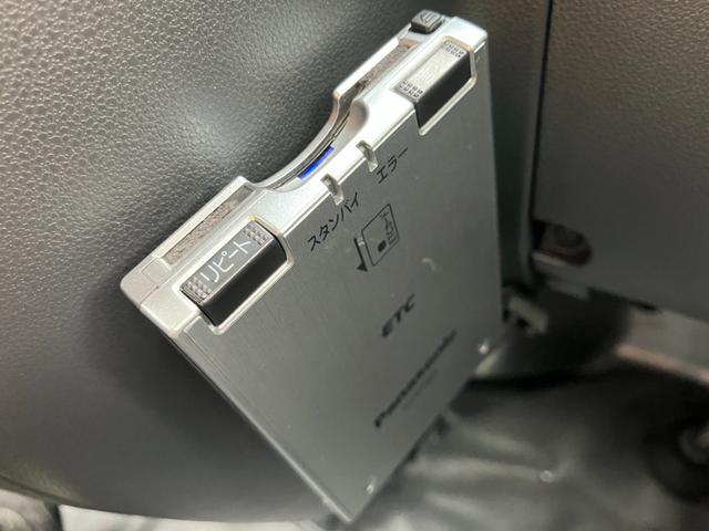 サンバーバン トランスポーター　ブラックインテリアセレクション　車検令和９年５月／純正カーオーディオ／ＥＴＣ／パワーウィンドウ／キーレスキー（16枚目）