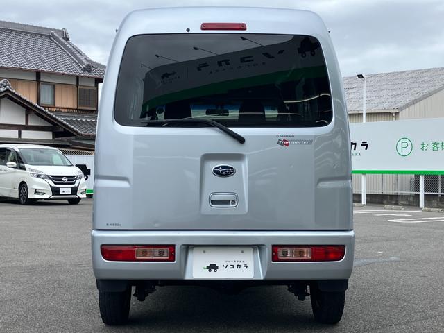 サンバーバン トランスポーター　ブラックインテリアセレクション　車検令和９年５月／純正カーオーディオ／ＥＴＣ／パワーウィンドウ／キーレスキー（21枚目）