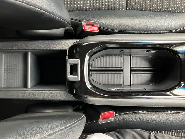 ヴェゼル ハイブリッドZ・ホンダセンシング 純正フルセグナビ/バックカメラ/Bluetooth接続/シートヒーター/ETC/ホンダセンシング/純正17インチAW/LEDヘッドライト/スマートキー(15枚目)