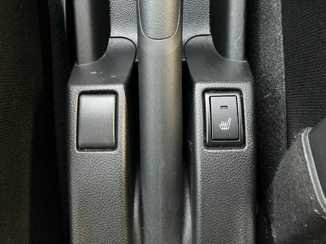 スイフト ハイブリッドRS セーフティパッケージ/純正フルセグナビ/全方位カメラ/シートヒーター/ドライブレコーダー/ETC/パドルシフト/アダプティブクルーズコントロール/LEDヘッドライト(17枚目)