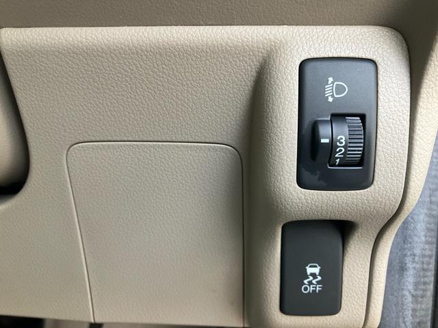 N-BOX G・Lパッケージ 純正ナビ/バックカメラ/ETC/前後ドライブレコーダー/フリップダウンモニター/片側電動スライドドア/純正アルミホイル(9枚目)