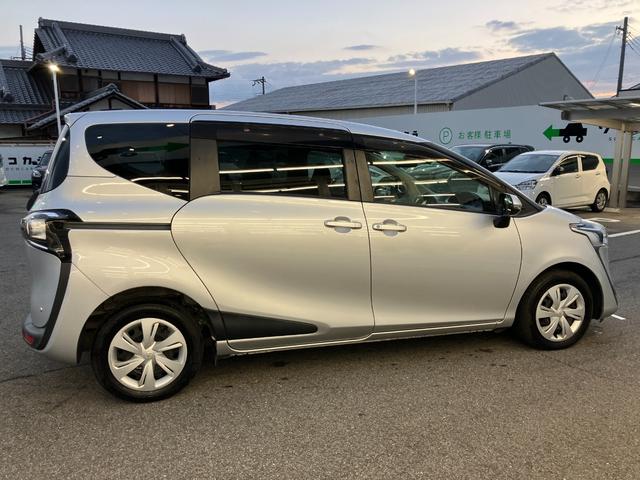 シエンタ ファンベースX 社外ナビ/バックカメラ/Bluetooth接続/ETC/片側電動スライドドア/キーレスキー/ドライブレコーダー(12枚目)