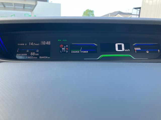 フリード＋ハイブリッド ハイブリッドＧ・ホンダセンシング　純正フルセグナビ／バックカメラ／ＥＴＣ／ホンダセンシング／アダプティブクルーズコントロール／クリアランスソナー／両側電動スライドドア／スマートキー（18枚目）