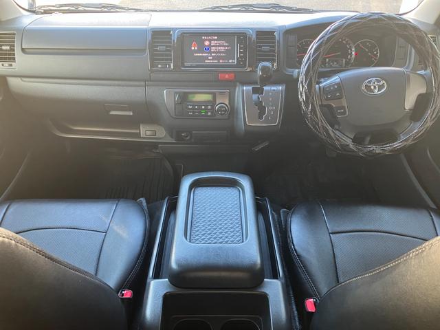 ハイエースバン スーパーGL ダークプライム ヒッチメンバー/ストラーダ ナビ/定員2(5)名(2枚目)