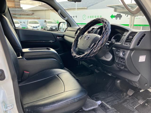 ハイエースバン スーパーGL ダークプライム ヒッチメンバー/ストラーダ ナビ/定員2(5)名(7枚目)