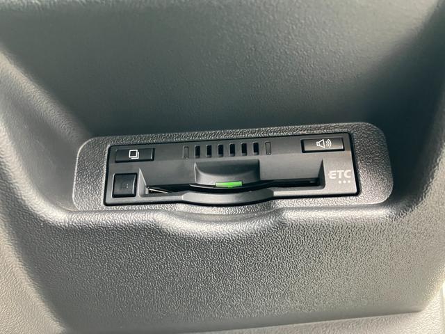 ハイエースバン スーパーGL ダークプライム ヒッチメンバー/ストラーダ ナビ/定員2(5)名(18枚目)