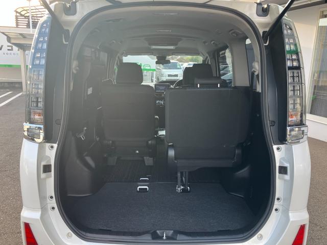 ヴォクシー ZS 煌II 純正インチナビ/フリップダウンモニター/トヨタセーフティセンス(18枚目)