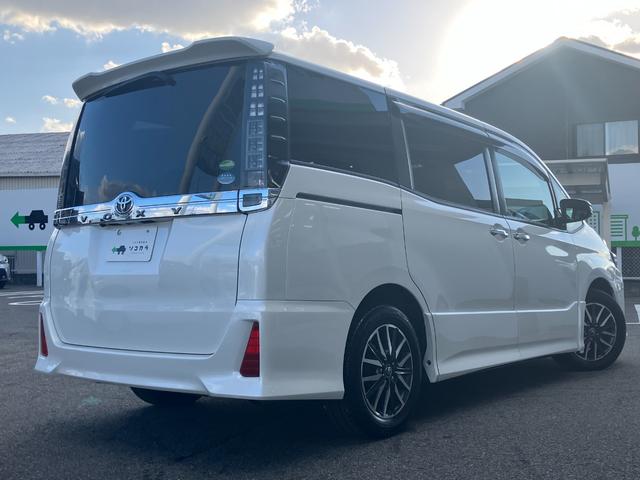 ヴォクシー ZS 煌II 純正インチナビ/フリップダウンモニター/トヨタセーフティセンス(31枚目)