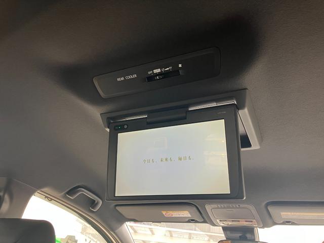 ヴォクシー ZS 純正9インチナビ/クルーズコントロール/トヨタセーフティーセンス/純正AW/純正フリップダウンモニター /ETC(3枚目)