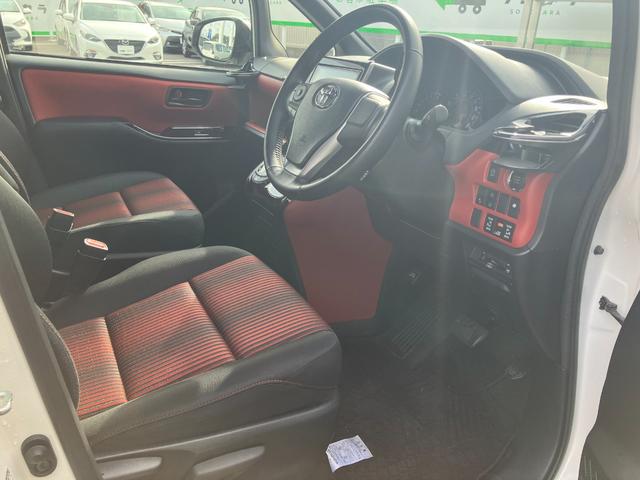 ヴォクシー ZS 純正9インチナビ/クルーズコントロール/トヨタセーフティーセンス/純正AW/純正フリップダウンモニター /ETC(8枚目)